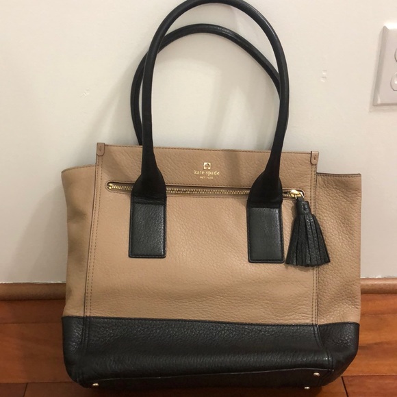 kate spade Handbags - Kate Spade Black and Tan Purse